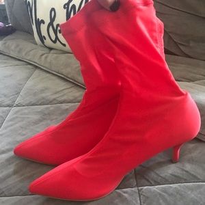 NWT H&M Sock red fabric bootie